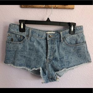 Roxy Geometric Pattern Shorts